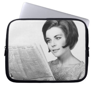 Kvinnaläsning Newpaper Laptop Sleeve