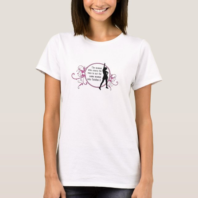 Kvinnan som startar tävlingen… t-shirt (Framsida)