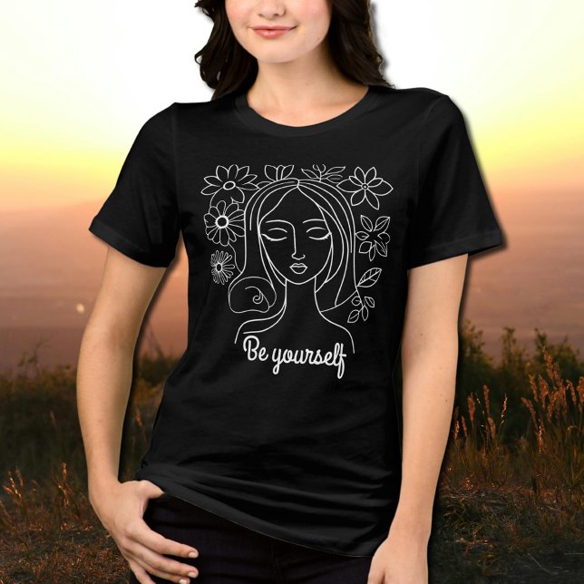 kvinnans ansikte med blommor - var själv t shirt (Skapare uppladdad)