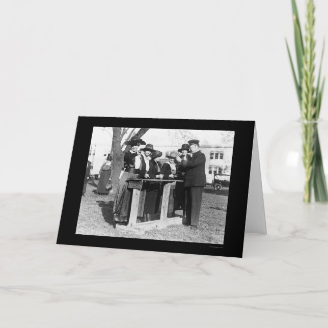 Kvinnapolisar och vapen 1914 kort (Framsida)