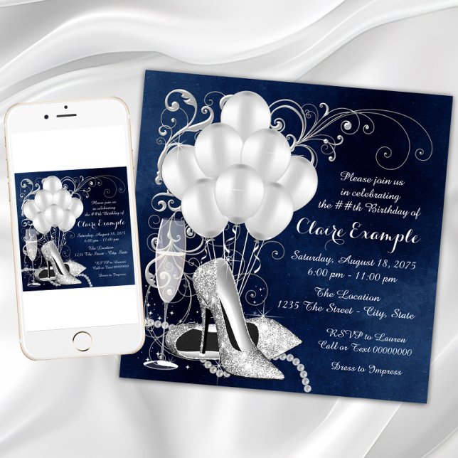 Kvinnas Royal Blue Silver Elegant Födelsedagsfiran Inbjudningar (Womans Royal Blue Silver Elegant Birthday Party Invitation with silver high heel shoes and pearls.)
