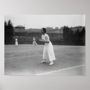 Kvinnatennisspelaren som får klar, fotograferar poster