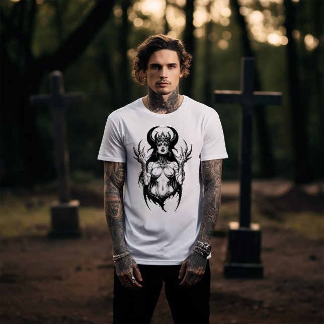 Kvinnlig Behornad Demon T Shirt (Skapare uppladdad)