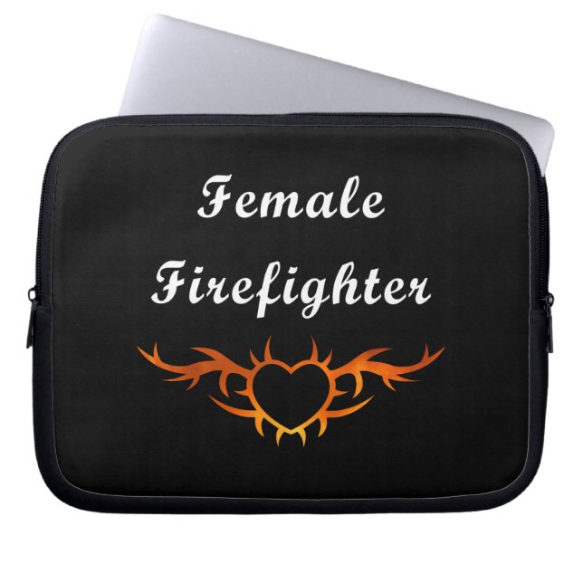 Kvinnlig brandmantatuering laptop sleeve (Framsidan)