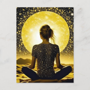 Kvinnlig meditation under Måne Celestial Vykort