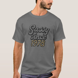 Kvinnlig omens sassy sedan 1978 Leopard Lycklig 44 T Shirt