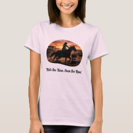 Kvinnlig Rodeo-Tonne Lopp Ryttare T Shirt