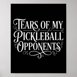 Kvinnlig rolig spelare pickle ball tårar av poster