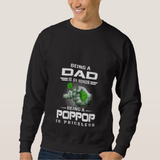Kvinnlig Shamrock Att Vara Pappa Är En Hederssak A Lång Ärmad Tröja