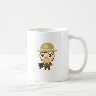 Kvinnlig skogsvaktare - mitt beskydd parkerar kaffemugg