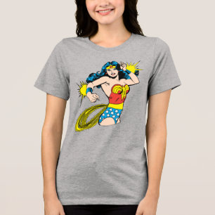 kvinnlig tvist med gULvhandklovar Tee Shirt