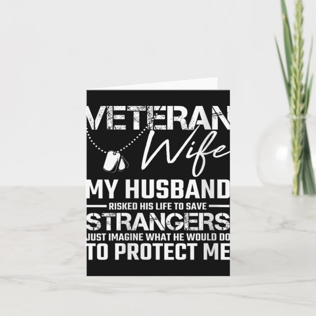Kvinnlig Veteran Hustru Armé Make Soldat Talar Co Kort (Framsida)