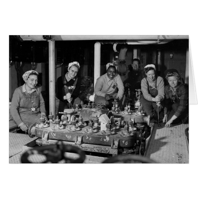 Kvinnliga rederier som arbetar på ubåt hälsningskort (Framsidan Horizontal)