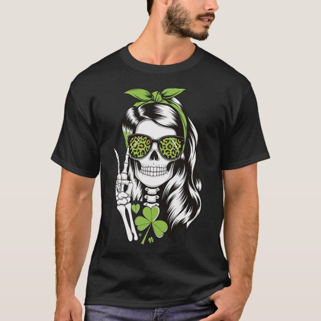 Kvinno skalle St. Patricks Day Rott Hajknot _1  T Shirt (Framsida)