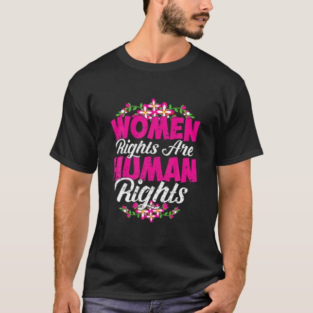 Kvinnodagen den 8 mars Internationell 2022 Lycklig T Shirt (Framsida)