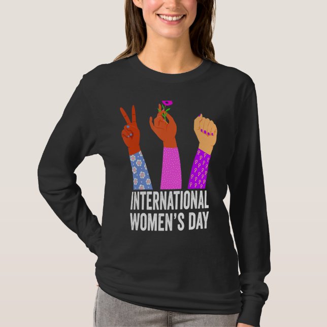 Kvinnodagen i internationell 2022 t shirt (Framsida)
