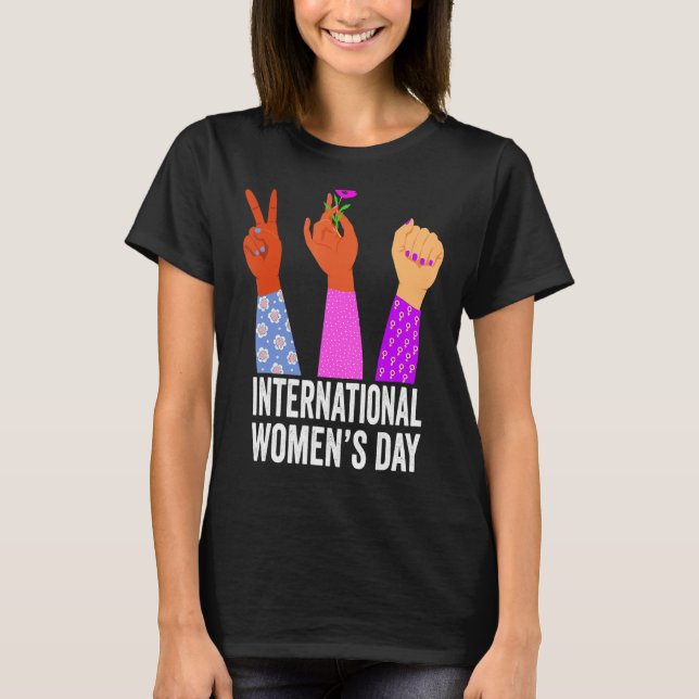 Kvinnodagen i internationell 2022 t shirt (Framsida)
