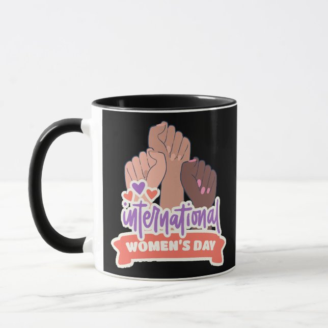 Kvinnodagen i lycklig Internationell Mugg (Vänster)