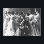 Kvinnogrupp på champagne skål i början av 1900-tal vykort<br><div class="desc">Hittade ett gammalt foto på en grupp enbart kvinnor i 1900-talets mode som tycks delta i en champagne skål. En kvinna sitter medan resten står och höjer glasen. Kanske en tidig version av en brud shower?</div>