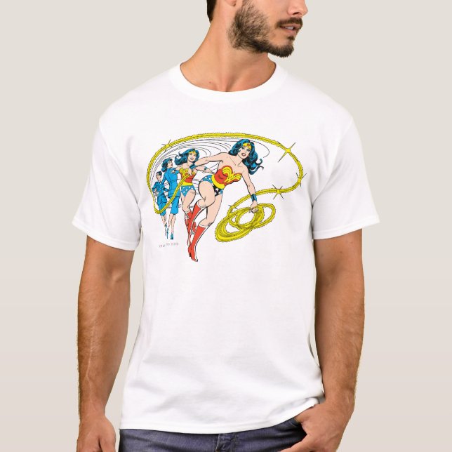  kvinnoomformning tee (Framsida)