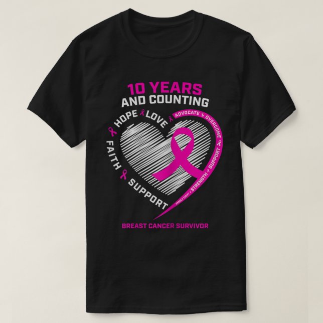Kvinnor 10 år Cancer Survivor Gifts Rosa Breast T Shirt (Design framsida)