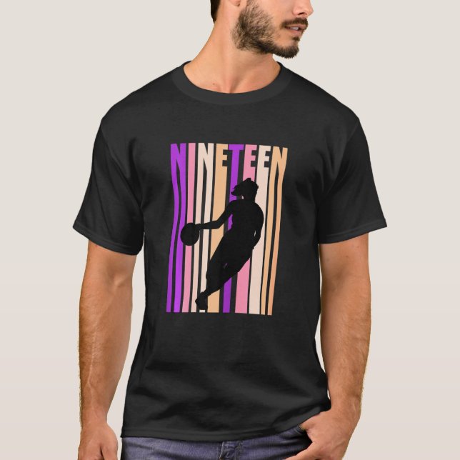 Kvinnor 19:e Basketboll födelsedag: kvinnor Retro  T Shirt (Framsida)