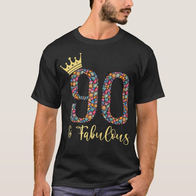 KVINNOR 90 ÅR OCH UPPENBARA, 90:e födelsedag Gi T Shirt (Framsida)