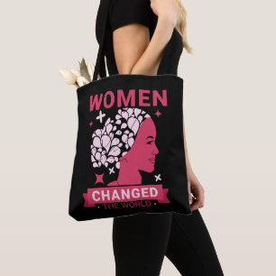 Kvinnor bytte ut feminismen i världen tygkasse