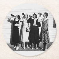 Kvinnor Dricker Öl Gammal Fotografi Vintage Öl