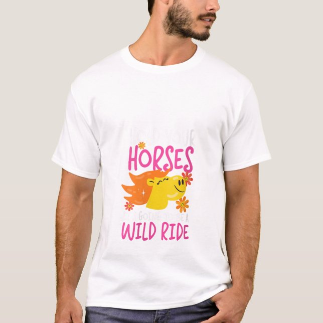 Kvinnor håller Vilden med hästar och rid Cute Hors T Shirt (Framsida)
