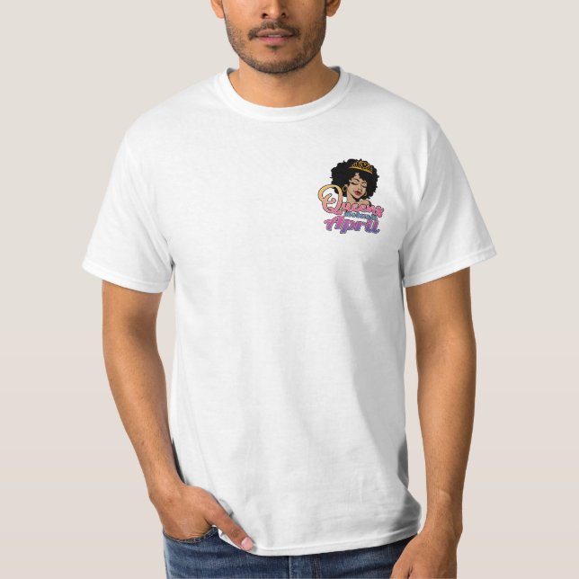 Kvinnor i april födelsedag i Afro T Shirt (Framsida)