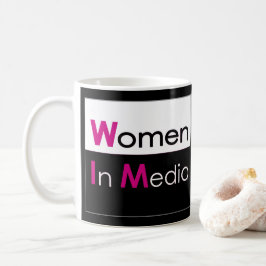 Kvinnor i klassiskt Mugg-svart i media Kaffemugg