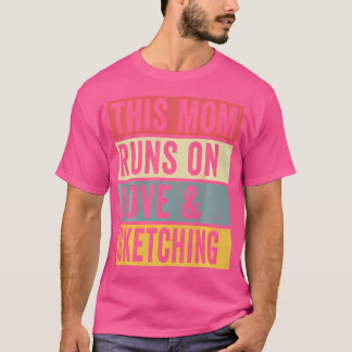Kvinnor i Mamma Springa vid Kärlek och vid Sketing T Shirt