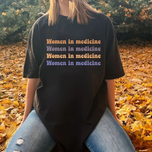 Kvinnor i medicin t shirt (Skapare uppladdad)