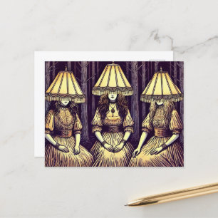 Kvinnor i skogen med lampshade-hattar vykort