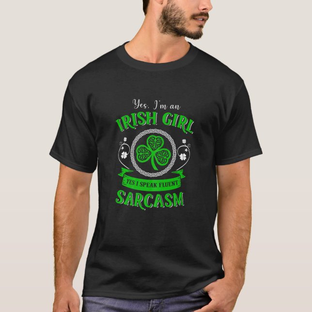Kvinnor jag är irländsk flicka jag talar fluent Sa T Shirt (Framsida)