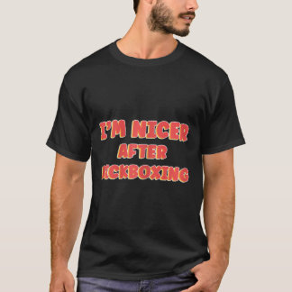 Kvinnor Jag är trevlig efter kickboxningsflicka Ta T Shirt