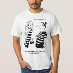 Kvinnor knullar en scarf för Football Fläkt. Funny T Shirt