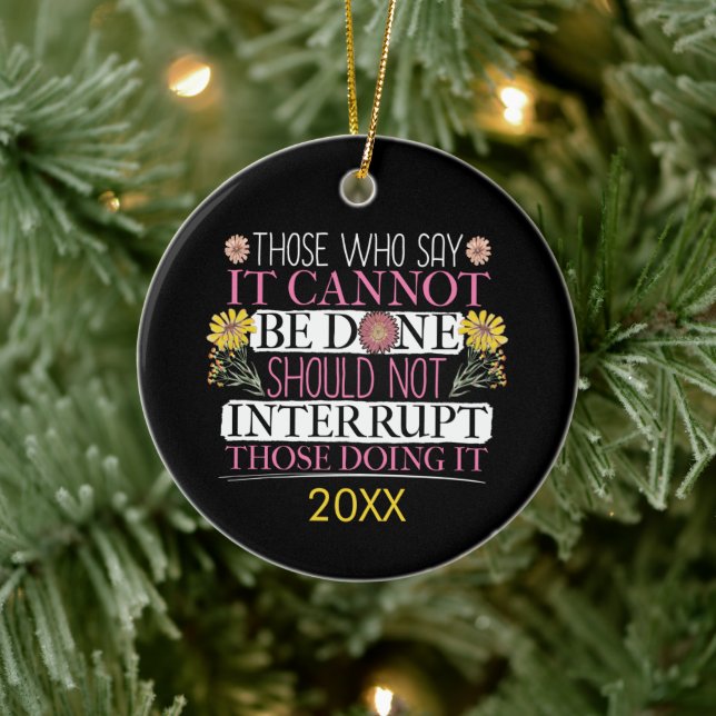 Kvinnor med kvinnlig ledarinna julgransprydnad keramik (Träd)