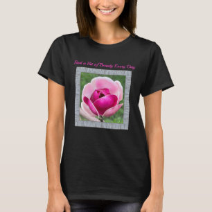 Kvinnor med Magenta Magnolia T Shirt
