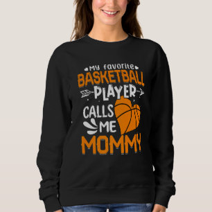 Kvinnor Min favoritbasketspelare ringer mig Mamma T Shirt