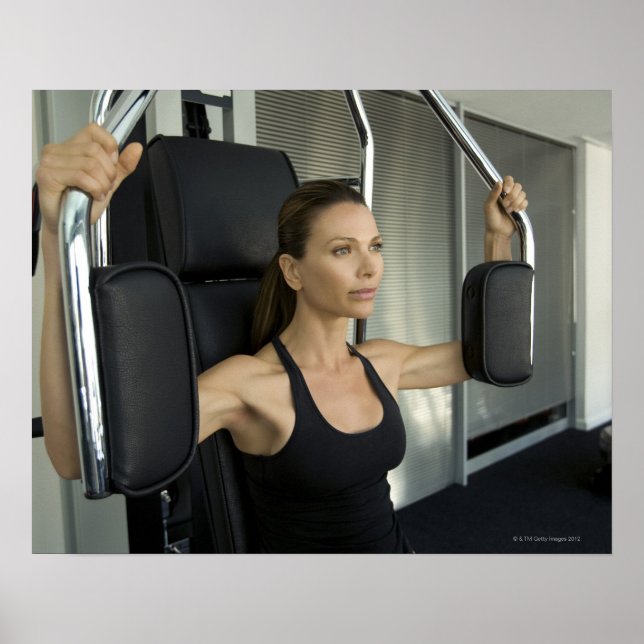 Kvinnor som arbetar på ett gym poster (Framsidan)