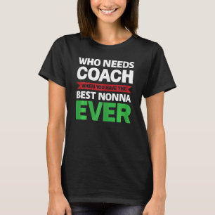 Kvinnor som behöver träning när du har farmor i no t shirt
