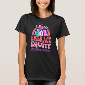 Kvinnor som stöder kvinnodagen i Internationell T Shirt