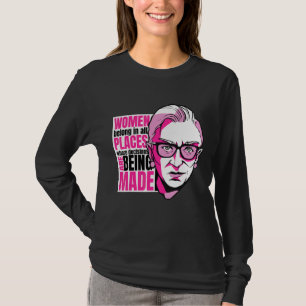 Kvinnor tillhör i hela Ställen T Shirt