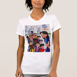 Kvinnor Vår klass är en familj T Shirt