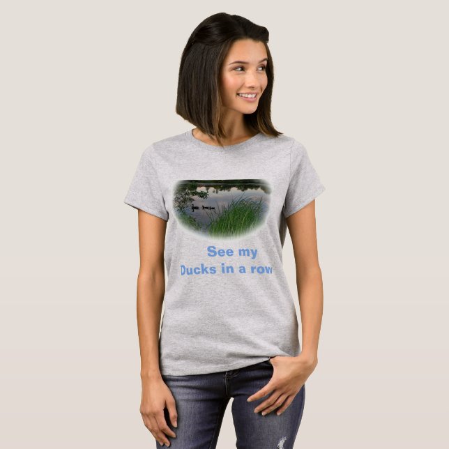 Kvinnors Ankor på rad T-Shirt (Hel framsida)