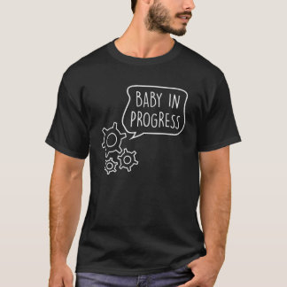 Kvinnors Förväntade Mamma Present | Bebis Laddar M T Shirt