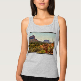 Kvinnors grundläggande Tanktop - Sedonas landskap Linne Med Racerback