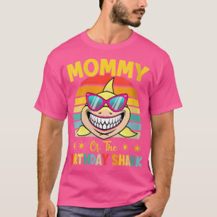 Kvinnors Mamma av den matchande hönsdagsfamiljen T Shirt